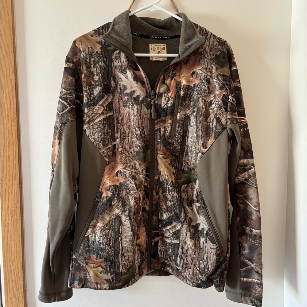 Camo zip up